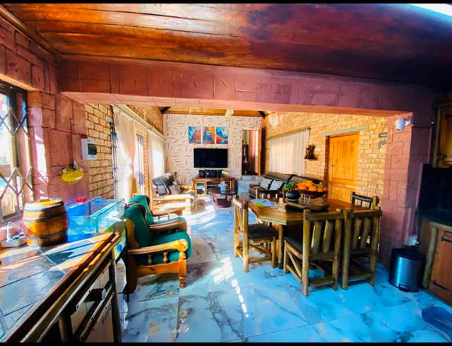 5 BEDROOM HOUSE FOR SALE IN KENSINGTON